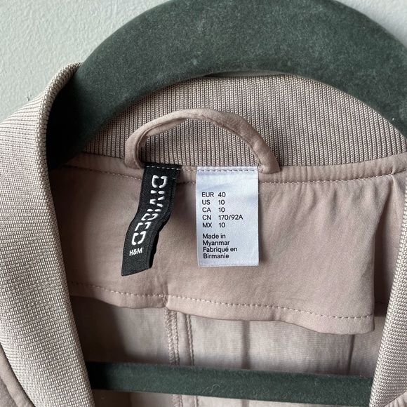 H&M Bomber Style Jacket ๐ - Picture 2 of 5